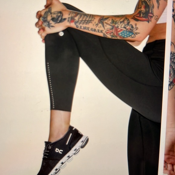 Lululemon fast & Free 7/8 tight II nulux 25” (stock pic is just to show style) - Picture 10 of 11